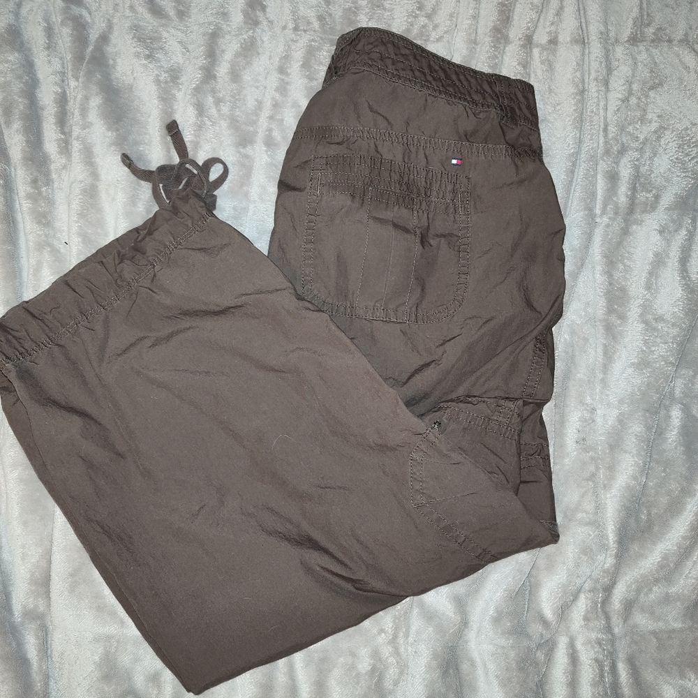 capris